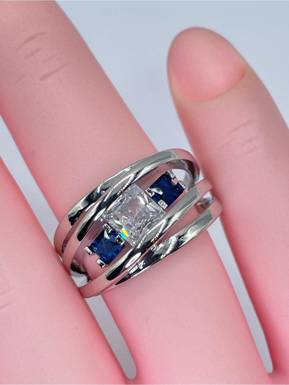 Swarovski Crystal Elements Sapphire Blue White Crystal Art Deco Ring Sz 6